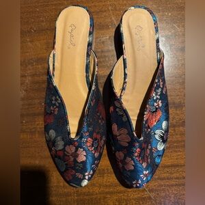 Satin floral slip on. Never worn!